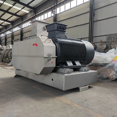 Máquina de processamento de amido de mandioca de capacidade igual ou superior a 2000 kg/h, com técnicas de tipo contínuo e de separação por esmagamento