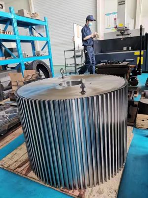 Máquina de processamento de amido de mandioca de capacidade igual ou superior a 2000 kg/h, com técnicas de tipo contínuo e de separação por esmagamento