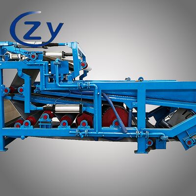 Filtro Desidratador de Correia para Separação Contínua Sólido-Líquido de Fibra de Mandioca com Capacidade de 4t/h e Design de Economia de Energia